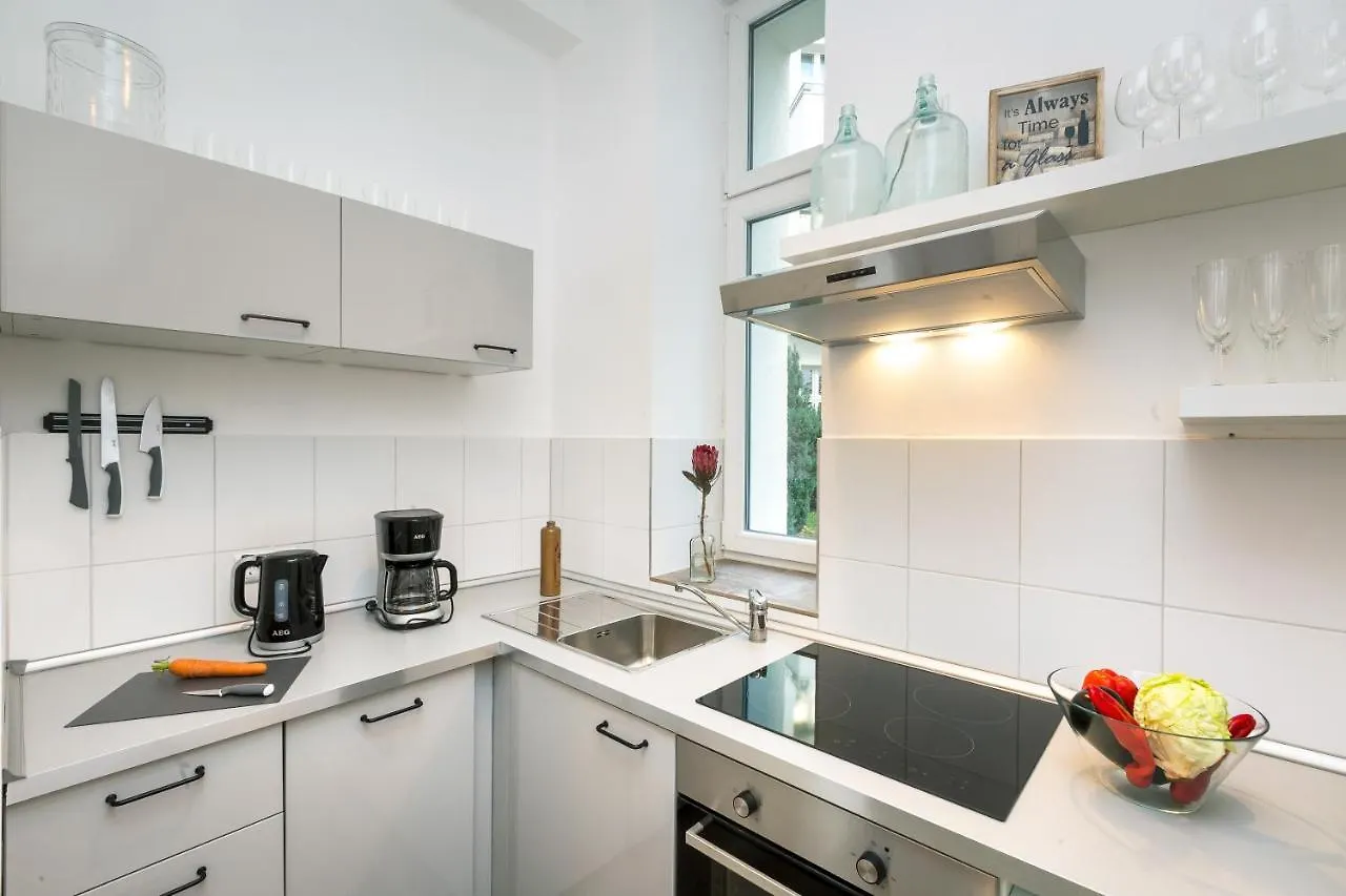 Newton-Appartement Mit 3 Schlafzimmern ベルリン アパート