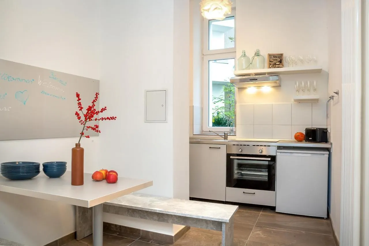 Newton-Appartement Mit 3 Schlafzimmern ベルリン