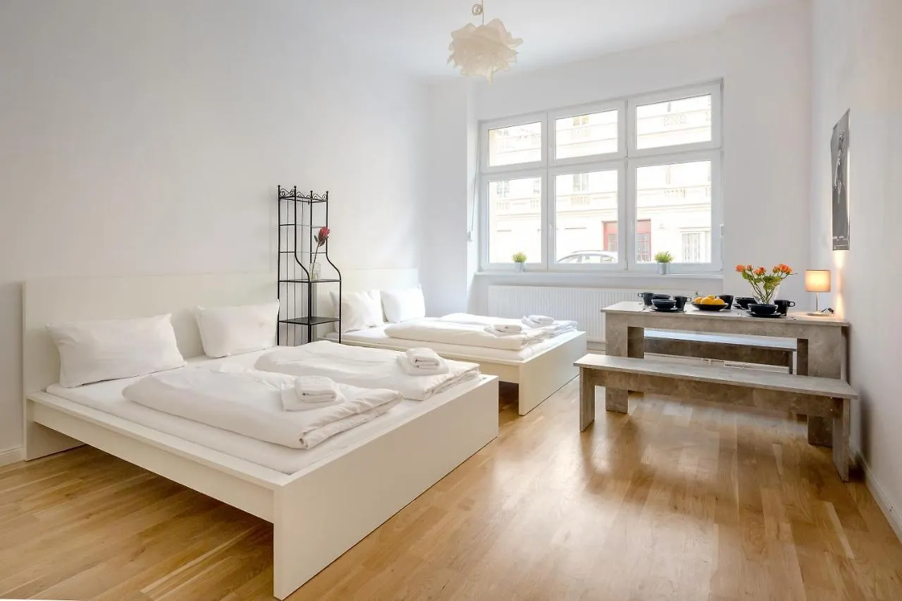 Newton-Appartement Mit 3 Schlafzimmern location